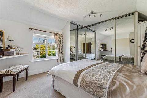 4 bedroom cottage for sale, Market Square, Hanslope, Milton Keynes