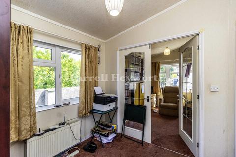2 bedroom property for sale, Broadfields Park, Morecambe LA3