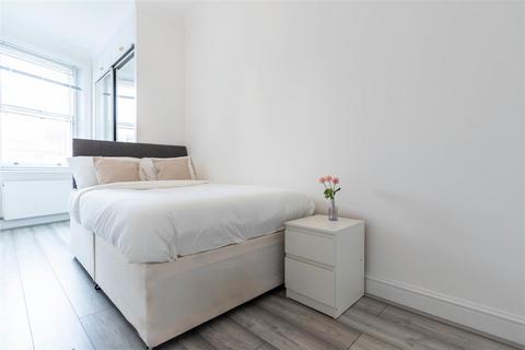2 bedroom apartment to rent, Finchley Road, Swiss Cottage, NW3