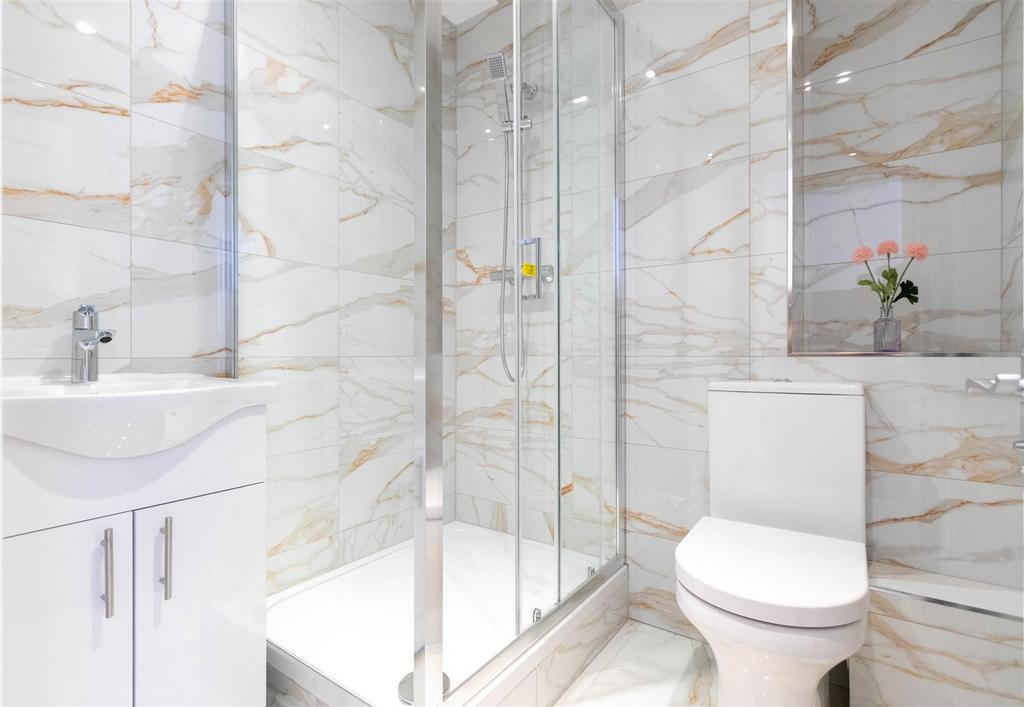 Shower room.jpg