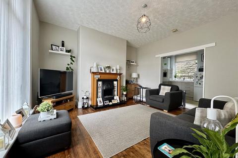3 bedroom end of terrace house for sale, Handel Street, Golcar, Huddersfield, HD7 4AE