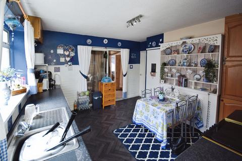 2 bedroom detached bungalow for sale, Station Road, Skegness PE24