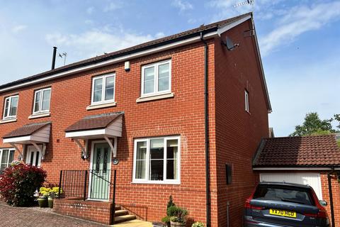 4 bedroom semi-detached house for sale, Meek Road, Newent,