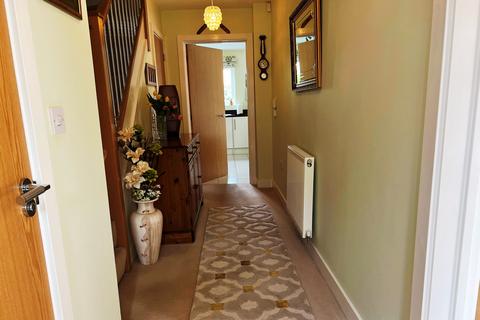 4 bedroom semi-detached house for sale, Meek Road, Newent,