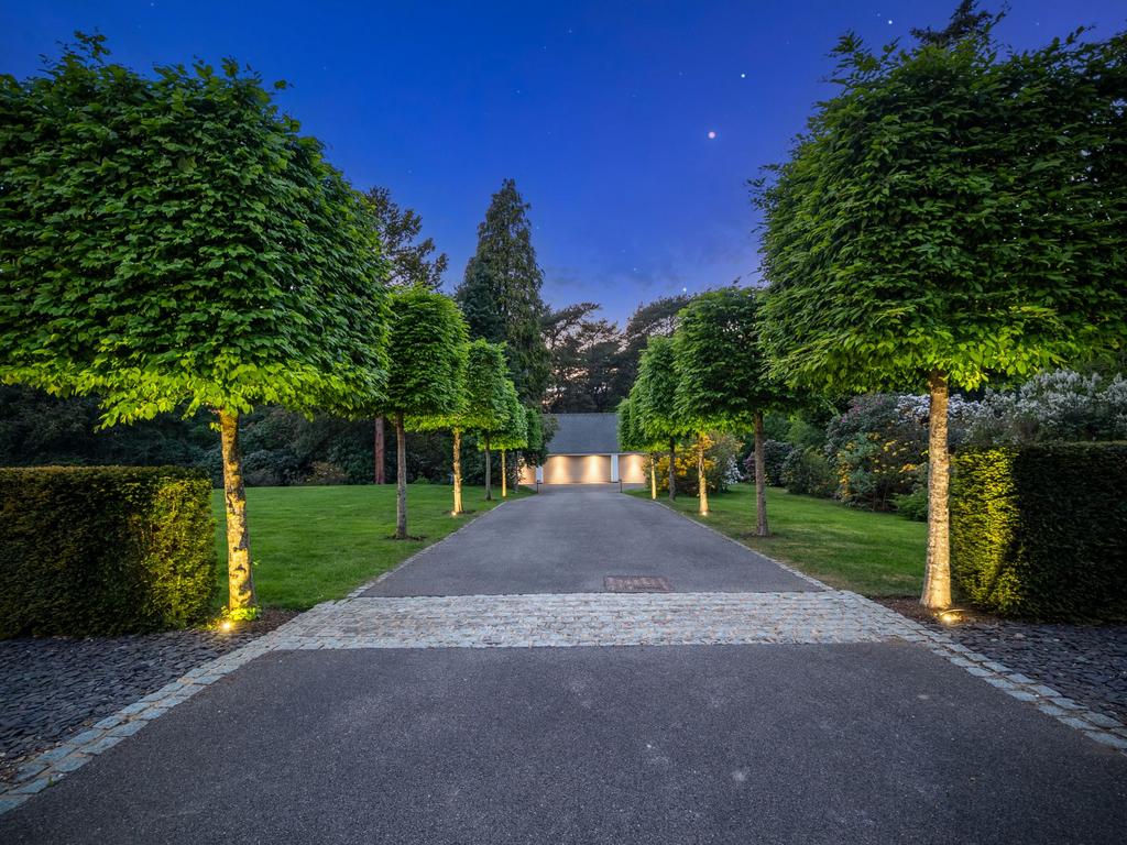 Twilight drive way