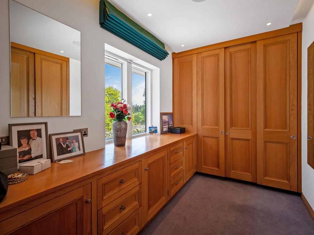 Master dressing room