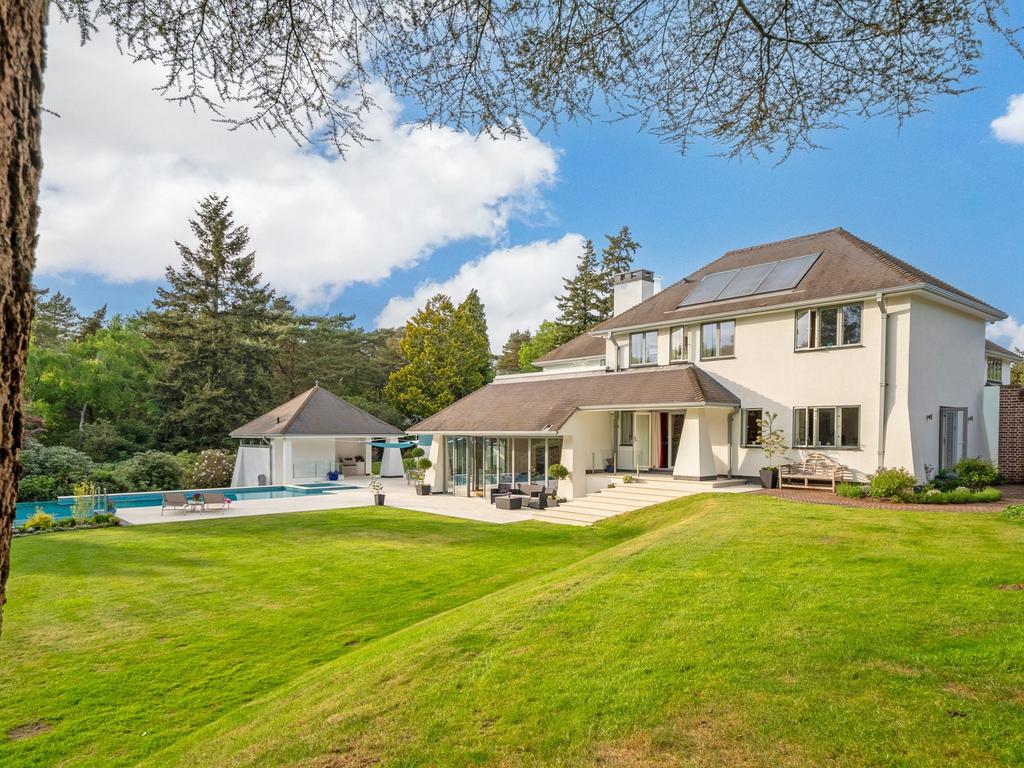 Side view with pool