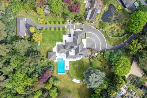 5 bedroom detached house for sale, Thursley Road, Churt, GU10