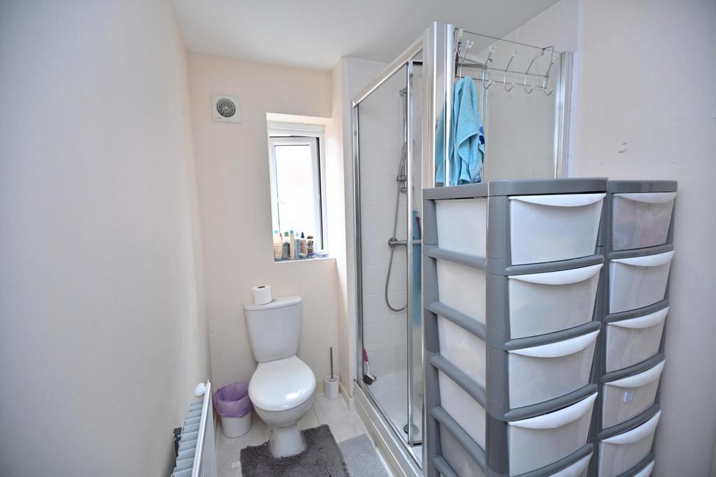 Rowan Tree Road, Oldham, OL8 3 LG - MODERN FAMILY H
