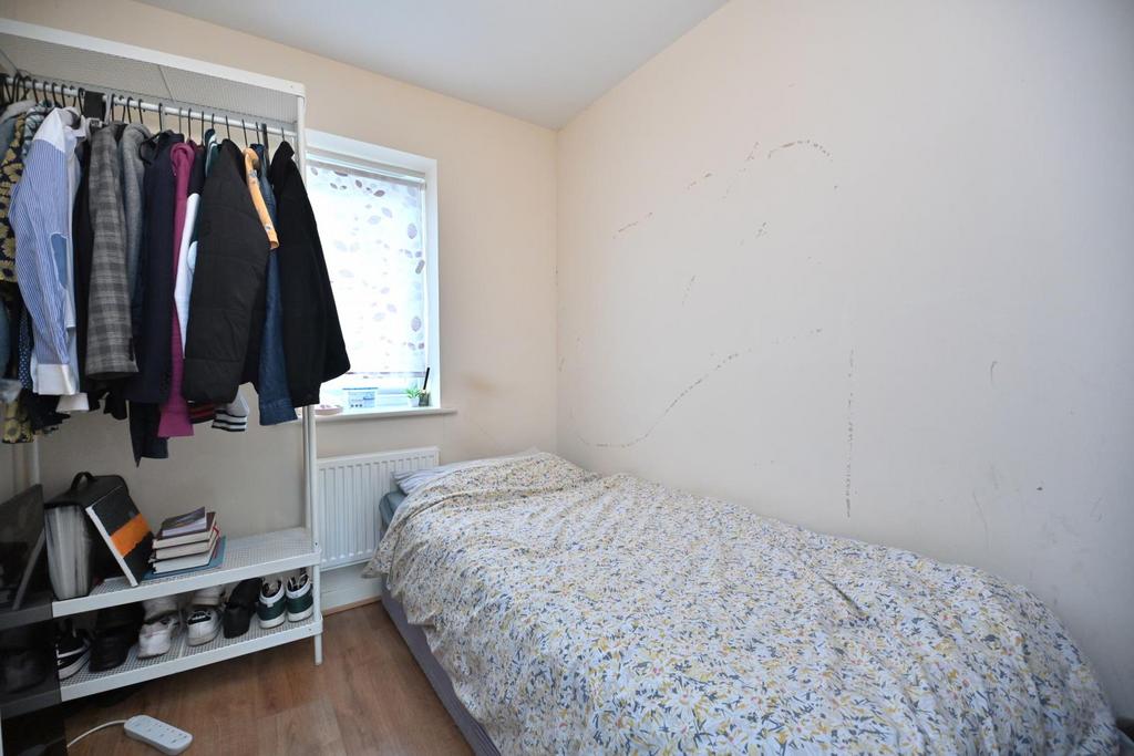 Rowan Tree Road, Oldham, OL8 3 LG - MODERN FAMILY H