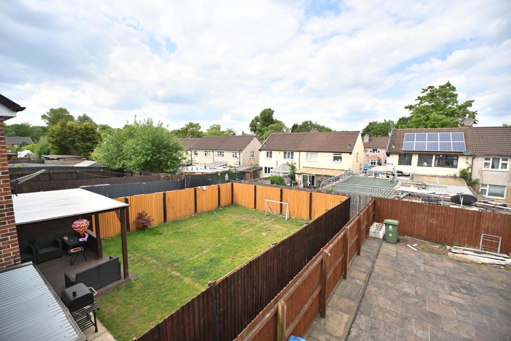 Rowan Tree Road, Oldham, OL8 3 LG - MODERN FAMILY H