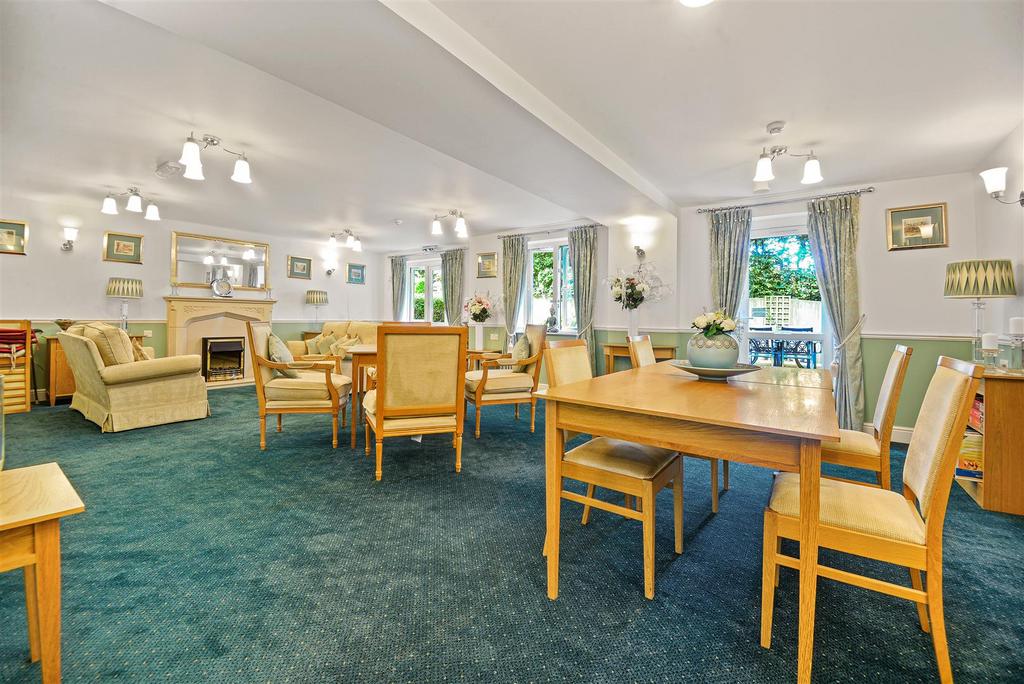 Communal lounge.JPG