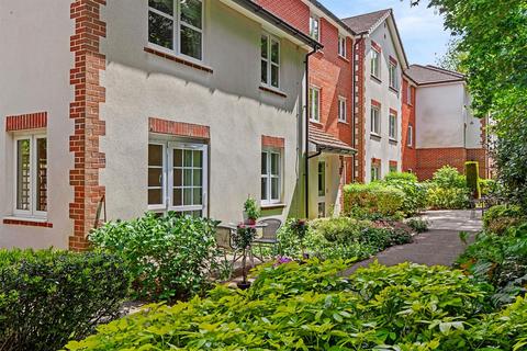 1 bedroom apartment for sale, Sanders Court, Junction Road, Warley, Brentwood, Essex, CM14 5FG