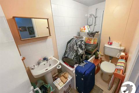 96 Shortlands Close, Belvedere, DA17 5QY