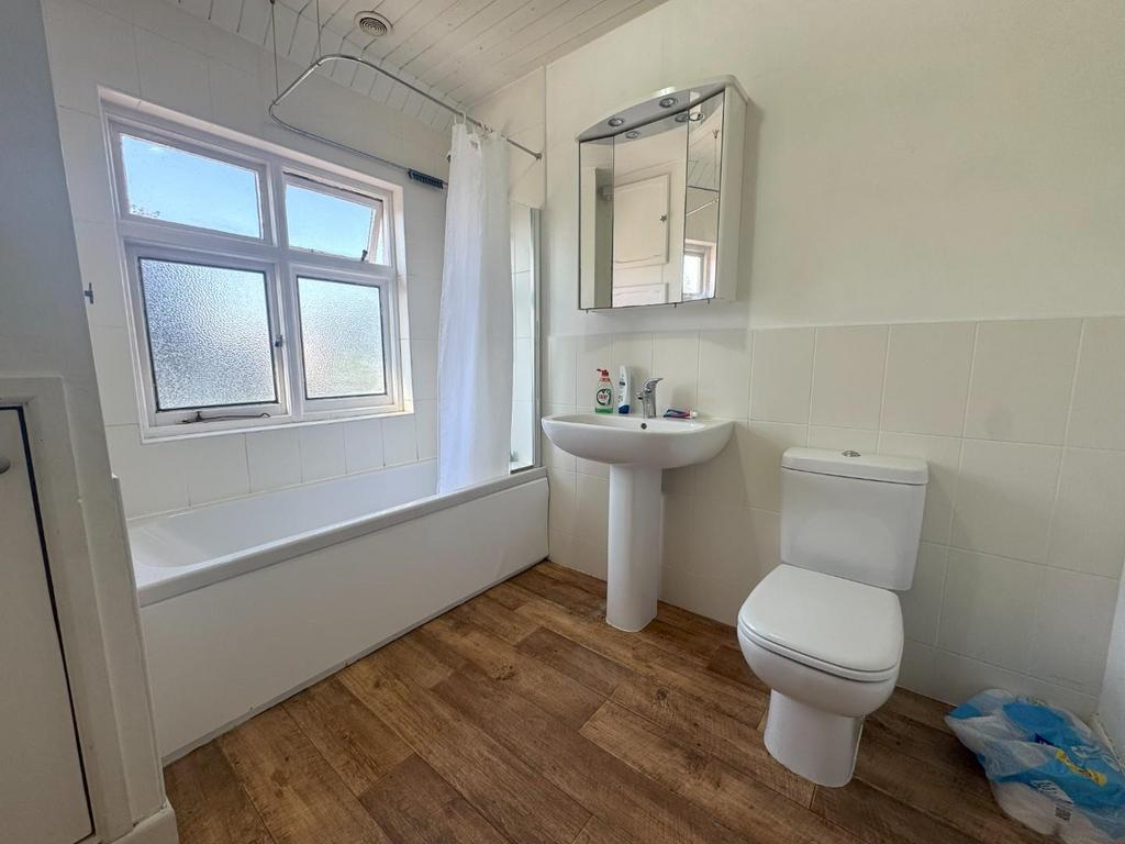 Bathroom.jpeg