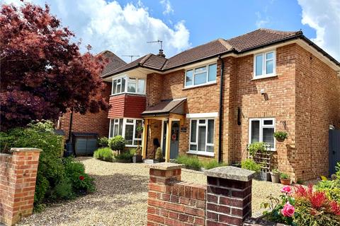 27 Balmoral Road, Salisbury, SP1 3PX