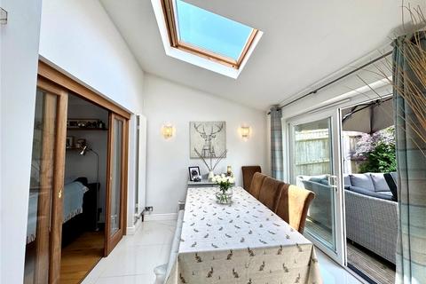 27 Balmoral Road, Salisbury, SP1 3PX