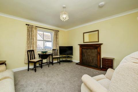 2 bedroom apartment for sale, Bank Street, Teignmouth TQ14