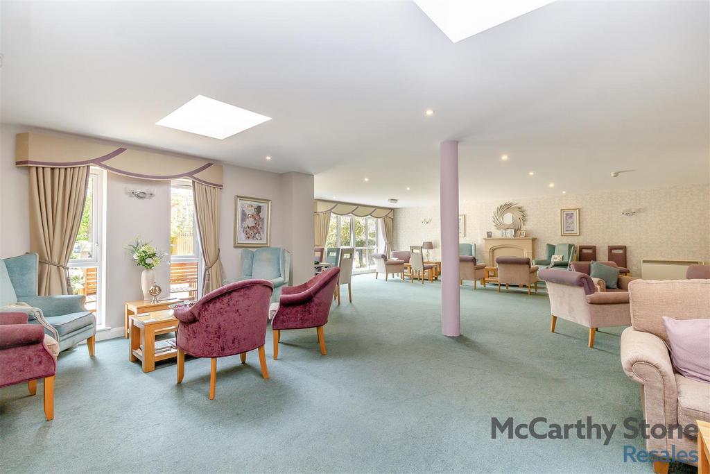 8650401-interior13.jpg