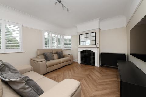3 bedroom apartment for sale, Corbets Tey Road, Upminster RM14