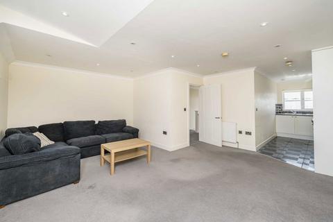 2 bedroom flat for sale, Sternhold Avenue, London SW2