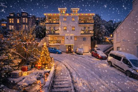 3 bedroom flat for sale, Top Floor Flat, 71 Victoria Road, Gourock