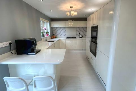 41 Cae Canol, Baglan, Port Talbot, SA12 8LX