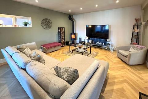 91 Bwlch Road, Neath, SA11 3RR