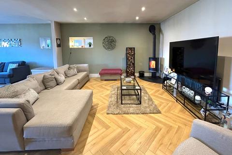 91 Bwlch Road, Neath, SA11 3RR