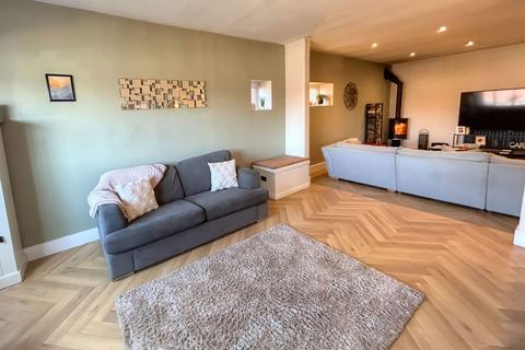 91 Bwlch Road, Neath, SA11 3RR