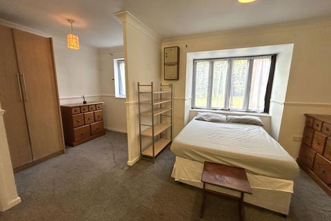 26 Tasker Close, Harlington, Hayes, UB3 5LD