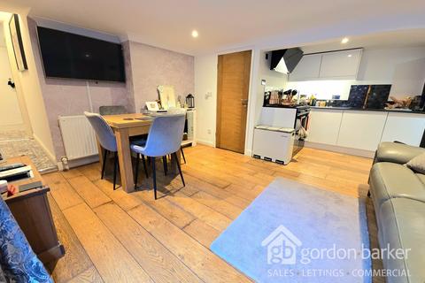 2 bedroom flat for sale, Bridge Street, Fordingbridge SP6