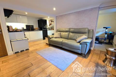 2 bedroom flat for sale, Bridge Street, Fordingbridge SP6