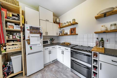 1 bedroom apartment for sale, Longthorpe Court, Invermead Close, London, W6