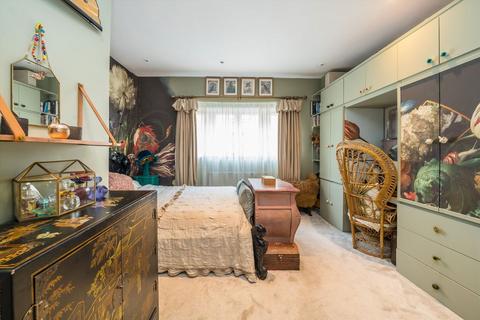 3 Millers Terrace, London, E8 2DP