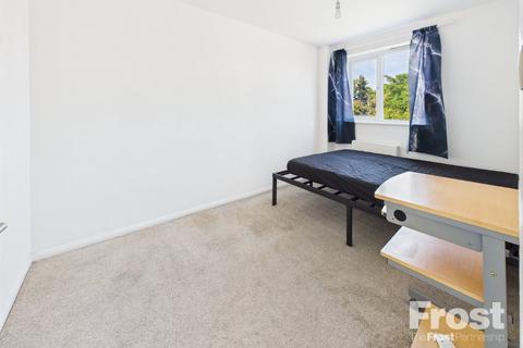 4 bedroom apartment for sale, Harrow Market, Langley, Berkshire, SL3