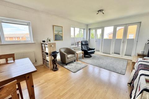 undefined, 32 Scott-paine Drive