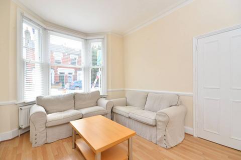 1 bedroom flat to rent, Prothero Road, Fulham, London, SW6