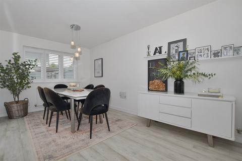 3 bedroom end of terrace house for sale, Adams Lane, Holborough, Snodland, Kent