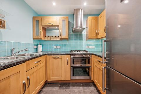 2/2, 31 Caird Drive, Glasgow, G11 5DY