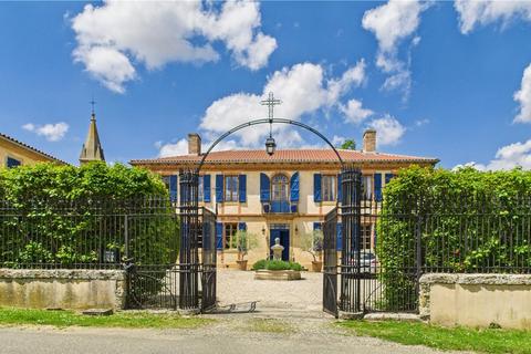 4 bedroom house, Château, Samatan, Gers, France