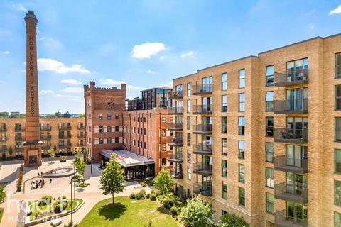 2 bedroom apartment for sale, Memorial Avenue, Slough