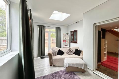 1 bedroom end of terrace house for sale, Beauvoir Drive, Sittingbourne ME10