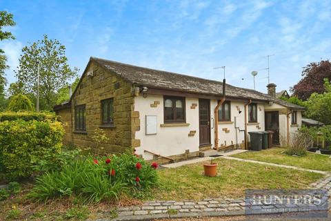 2 bedroom detached bungalow for sale, Jamie Court, Bradford