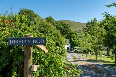 4 bedroom farm house for sale, Cynllwyd Uchaf, Bala, LL23