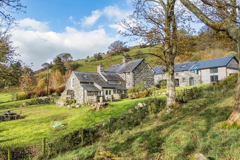 4 bedroom farm house for sale, Cynllwyd Uchaf, Bala, LL23