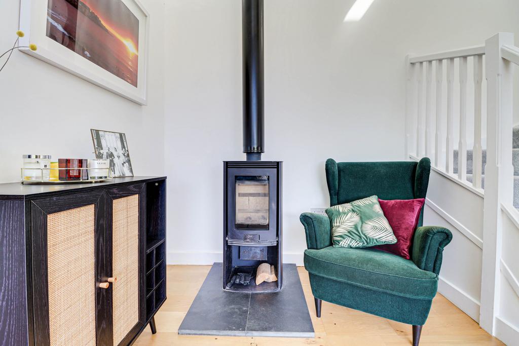 Log burner