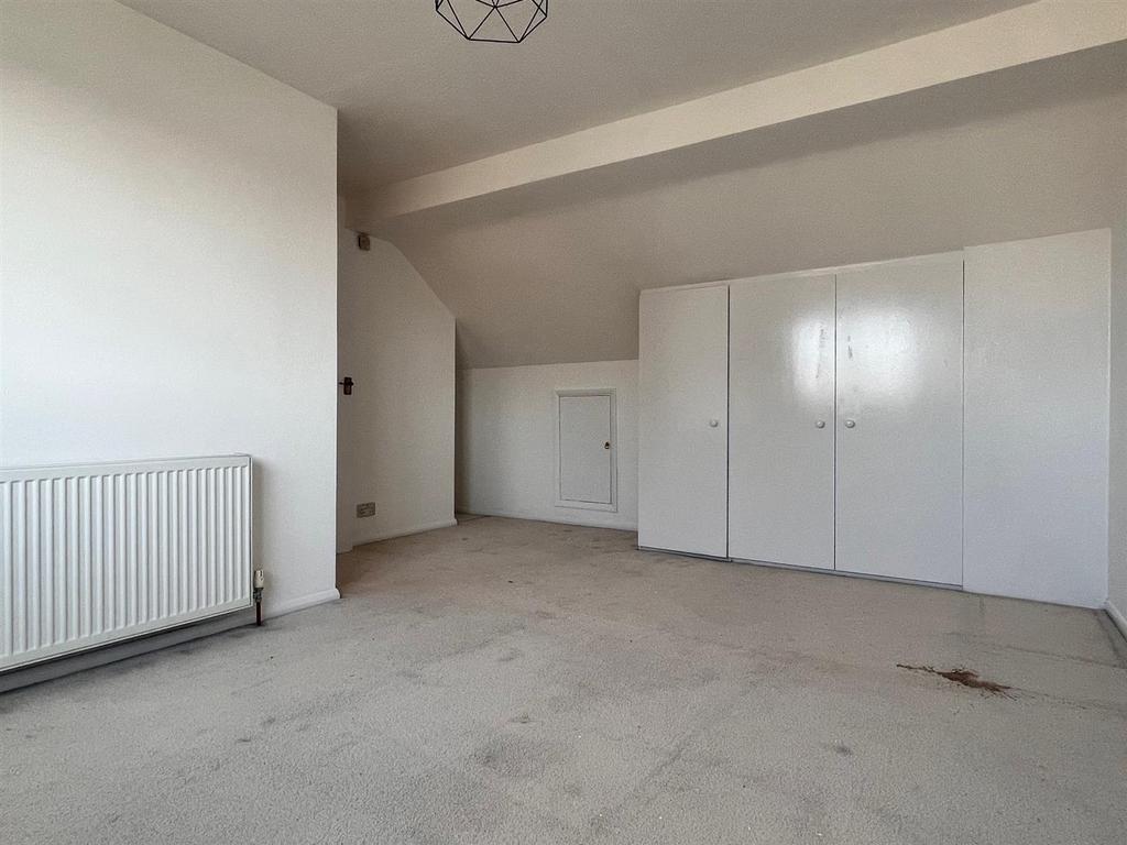 Bedroom 4.2.jpg