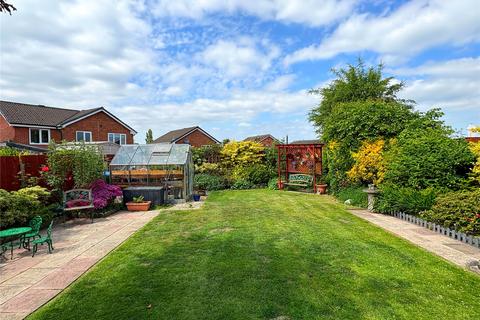 4 bedroom detached house for sale, Salisbury Avenue, Hopwood, Heywood, Greater Manchester, OL10