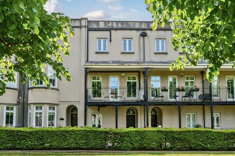 4 bedroom terraced house for sale, The Boulevard, Ingress Park, Greenhithe, Kent, DA9